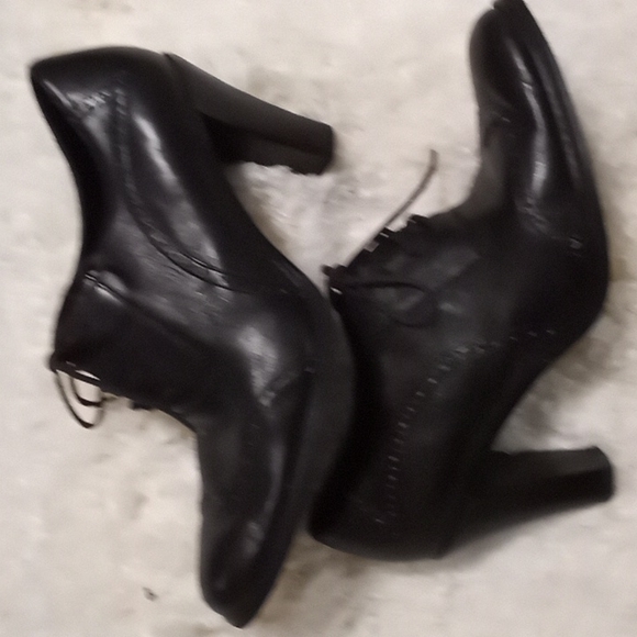 COLLECTION Chadwick Shoes - 🖤SALE🖤SHOES - Shootie. 3 1/2" Heel